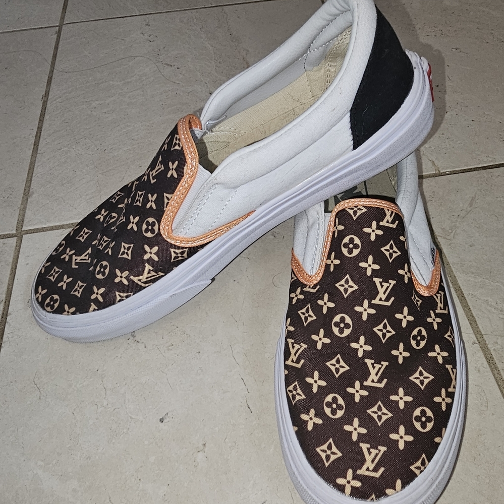 Vans slip on shoes
